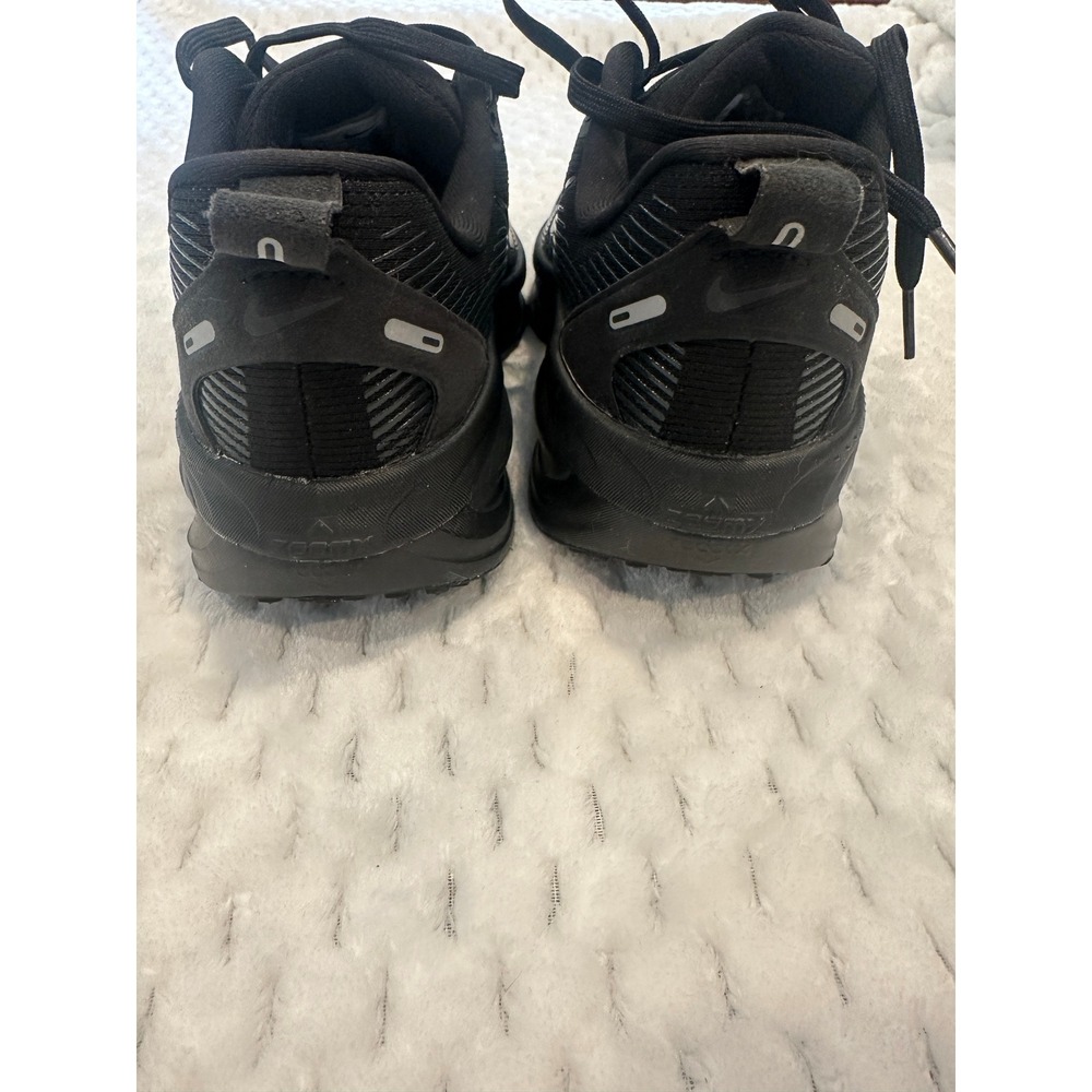 Nike Air Zoom Vomero 18 Womens 6.5 Black Smoke Grey HM6804-004 Running Shoes - Picture 8 of 10
